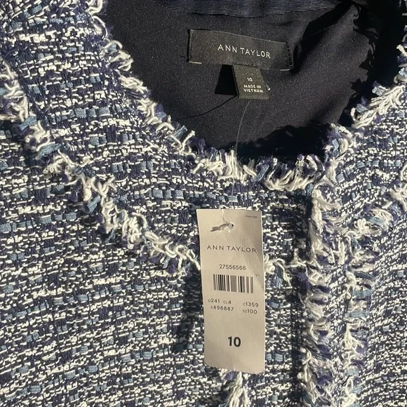 NWT Ann Taylor Blue & White Blazer - Size 10 - Picture 2 of 5